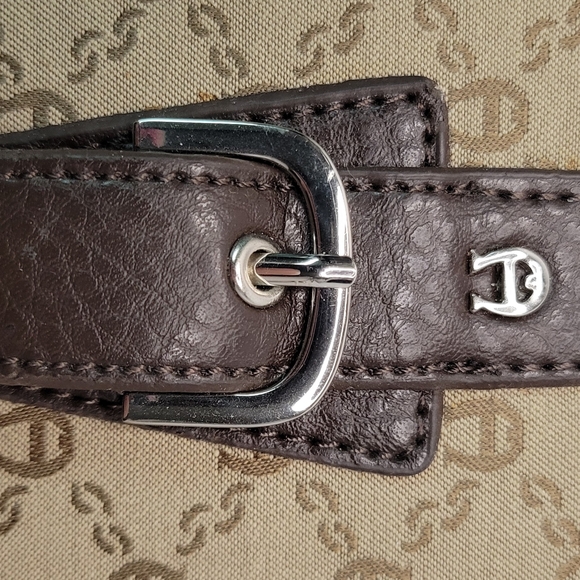 ▪︎New! Etienne Aigner Canvas Wallet - Picture 12 of 14